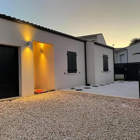 Cote Ouest Pour 9 Personnes Avec *